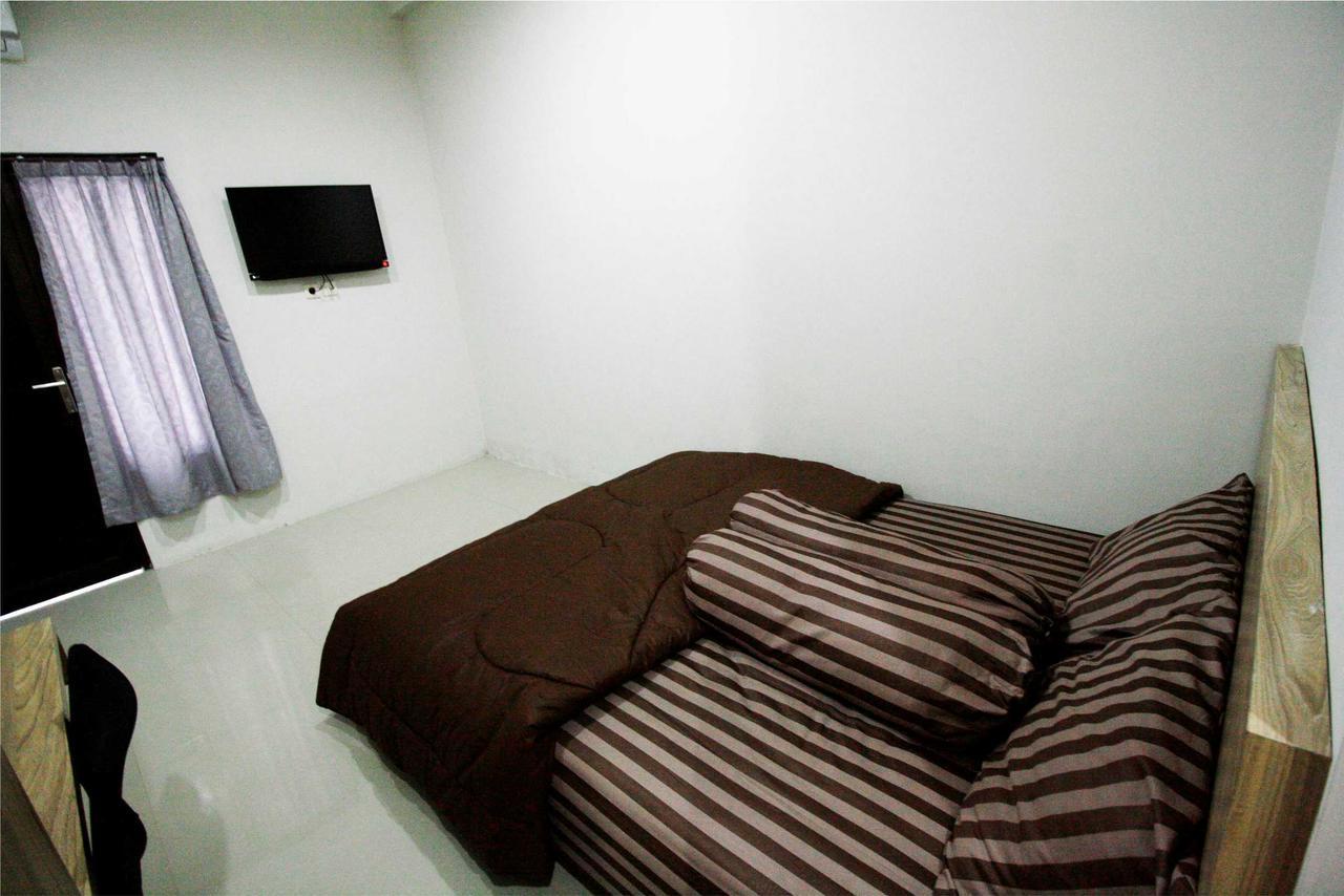 Dparagon Medokan Ayu Hotel สุราบายา ภายนอก รูปภาพ